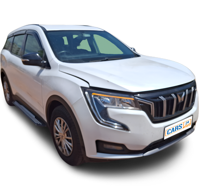 Mahindra XUV700-img